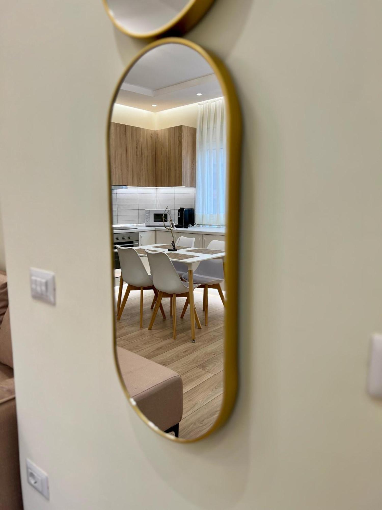Ferienwohnung Metropolitan Charm: Cozy 1Br In 7Min To Skanderbeg Tirana Exterior foto